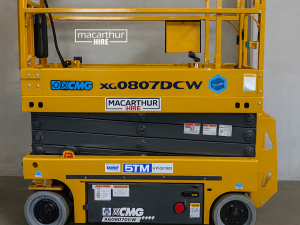 Scissor lift