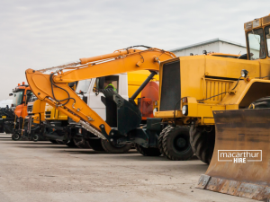 truck hire macarthur truck rental macarthur, Truck rental guide, 2 Ton Fuso Tray Truck, 2 Ton Tray Truck, car hire macarthur, excavator hire macarthur, Forklift hire